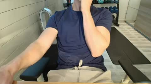 luca1010101010 online show from 05/19/26, 02:12