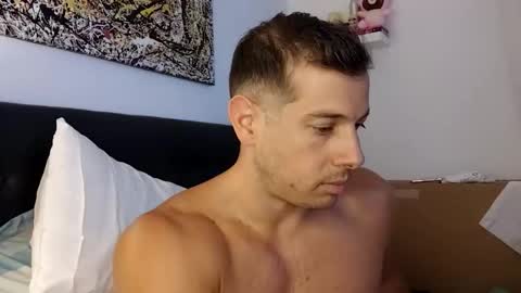 luca23millo90 online show from 01/05/26, 09:18