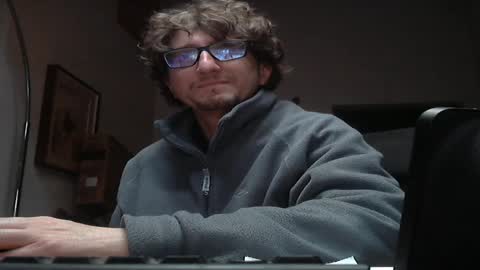 Snapshot of luca78_78 chatting on 03/02/25, 03:27 luca78 online show from 03/02/25, 03:27