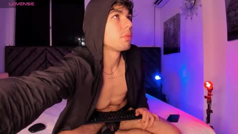 Luca Ferrer online show from 12/09/24, 03:07