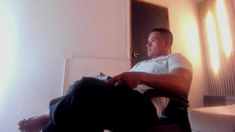 Snapshot of luca_joness chatting on 02/28/26, 03:40 luca_joness online show from 02/28/26, 03:40