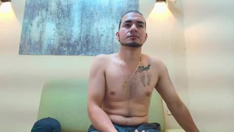 Snapshot of luca_kingg chatting on 02/23/26, 10:51 Luca online show from 02/23/26, 10:51