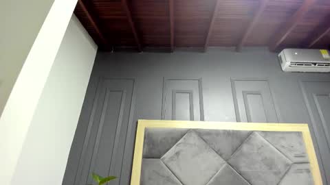 luca_morettii online show from 11/02/25, 12:18