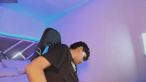 luca_voss1 online show from 04/21/26, 12:00