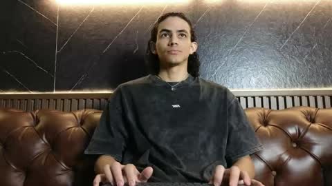 lucaalessi online show from 04/20/26, 01:47