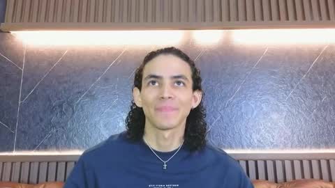 lucaalessi online show from 04/22/26, 01:45