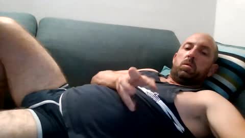 Snapshot of lucabeech88 chatting on 07/14/26, 06:35 Luca online show from 07/14/26, 06:35