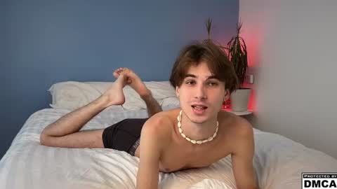 Snapshot of lucacharm chatting on 08/05/26, 12:19 lucacharm online show from 08/05/26, 12:19