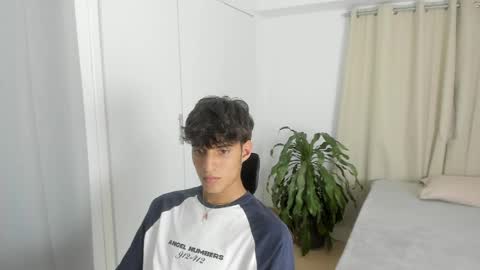 Snapshot of lucacosta19 chatting on 05/08/26, 07:41 lucacosta19 online show from 05/08/26, 07:41