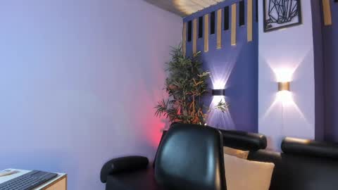 Lucas online show from 04/19/26, 02:44