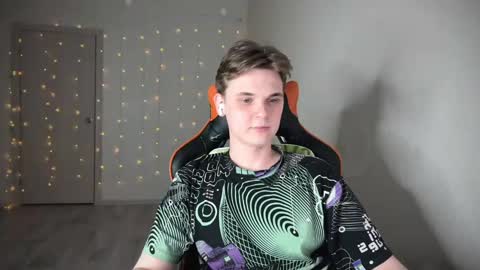 Snapshot of lucas_dany chatting on 01/14/25, 11:58 Lucas Gill online show from 01/14/25, 11:58