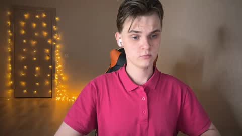 Snapshot of lucas_dany chatting on 01/22/25, 10:26 Lucas Gill online show from 01/22/25, 10:26