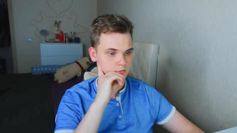 Snapshot of lucas_dany chatting on 11/30/25, 05:06 Lucas Gill online show from 11/30/25, 05:06