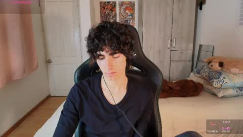 lucas_xo online show from 04/22/26, 11:39