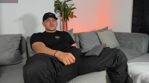 LUCA SANTOS online show from 12/10/24, 03:20