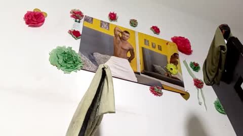 Daniel online show from 11/04/25, 03:33