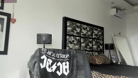 lucasexclusive online show from 01/19/25, 03:39