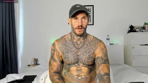 lucasexclusive online show from 11/06/25, 06:25