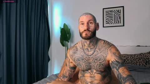 Snapshot of lucasexclusive chatting on 06/20/26, 04:48 lucasexclusive online show from 06/20/26, 04:48