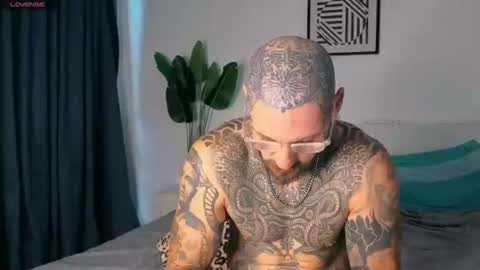 Snapshot of lucasexclusive chatting on 07/18/26, 04:38 lucasexclusive online show from 07/18/26, 04:38