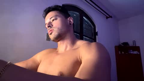 lucasfit24 online show from 03/04/25, 01:28