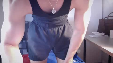 Snapshot of lucaskodak chatting on 04/08/26, 06:13 LucasKodak online show from 04/08/26, 06:13