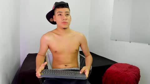 LUCAS TORREZ online show from 04/16/26, 02:12