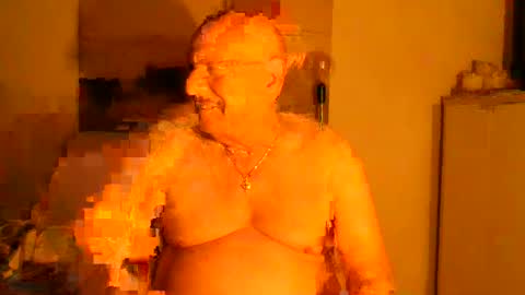 Snapshot of lucbottom031249 chatting on 06/24/26, 03:05 lucbottom031249 online show from 06/24/26, 03:05