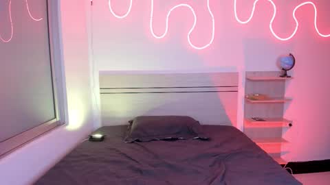 Luccas Ferreira online show from 11/10/25, 07:13