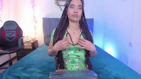 Lucero  online show from 03/08/26, 03:54