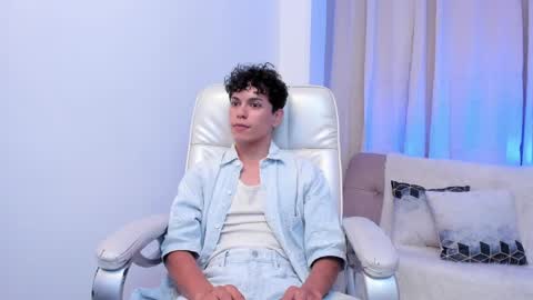 Lucho online show from 03/31/26, 04:02