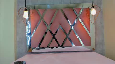 Luci online show from 03/25/26, 07:42