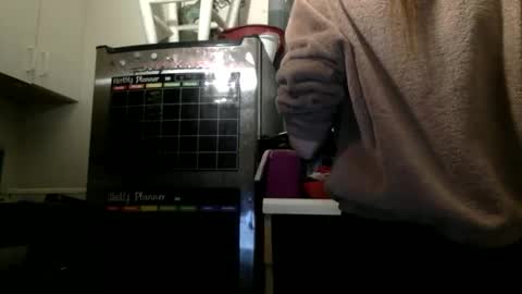 Snapshot of luci_layne chatting on 04/06/26, 06:53 Luci Layne online show from 04/06/26, 06:53