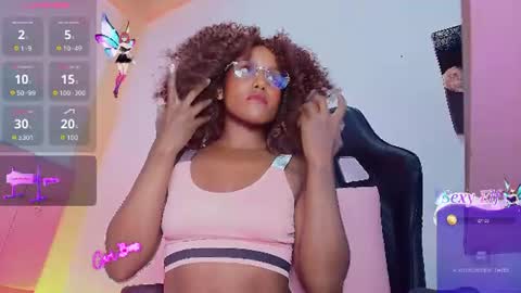 lucia01m online show from 06/20/26, 07:05
