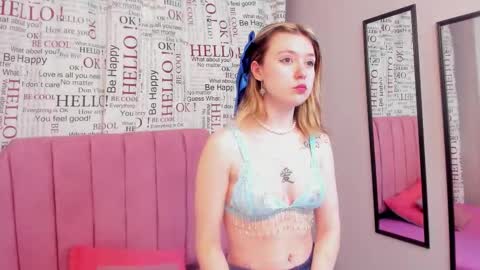 lucia_copper online show from 10/19/25, 11:44