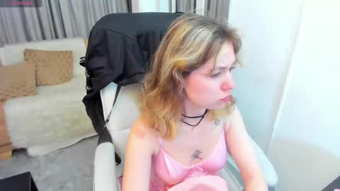 lucia_copper online show from 12/15/25, 11:58