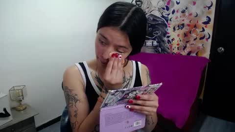 lucia_evans21 online show from 06/09/26, 08:42