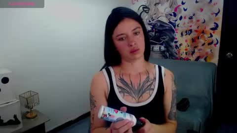 Snapshot of lucia_evans21 chatting on 07/10/26, 08:00 lucia_evans21 online show from 07/10/26, 08:00