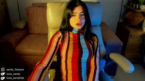 Lu   Intagramsandy fireeyes online show from 10/03/25, 11:24