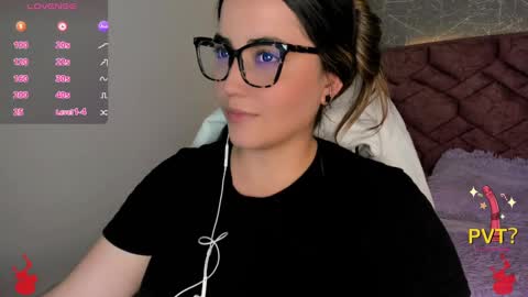 lucia star  online show from 12/02/24, 07:16