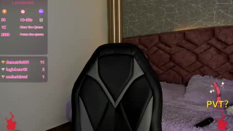 lucia star  online show from 12/02/24, 10:23