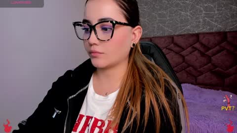 lucia star  online show from 01/29/25, 07:11