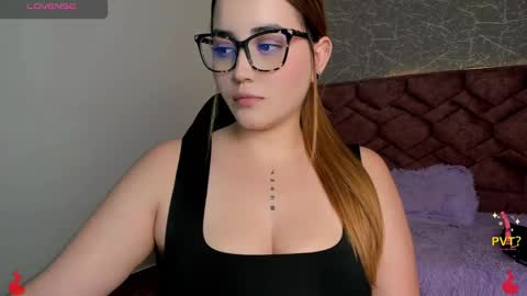 lucia star  online show from 02/01/25, 10:13