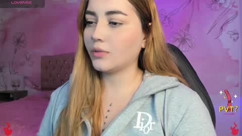 lucia star  online show from 02/11/25, 02:46