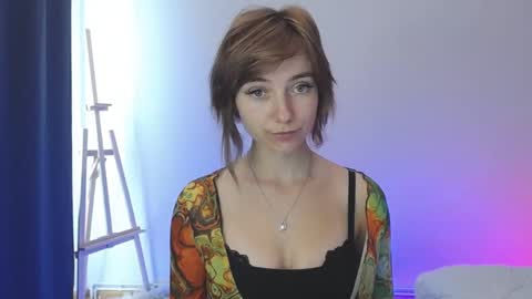 Snapshot of luciacam20 chatting on 12/02/24, 09:35 Lucy online show from 12/02/24, 09:35