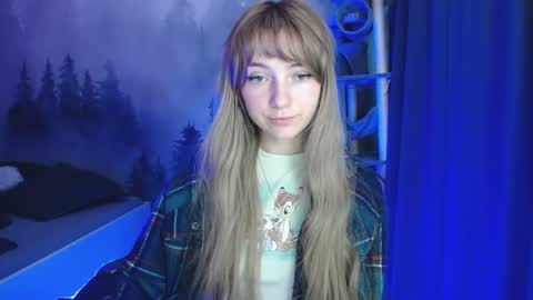 Snapshot of luciacam20 chatting on 12/16/24, 10:29 Lucy online show from 12/16/24, 10:29