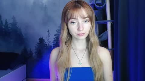 Snapshot of luciacam20 chatting on 01/06/25, 07:13 Lucy online show from 01/06/25, 07:13