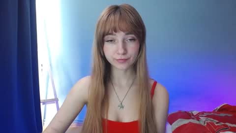 Snapshot of luciacam20 chatting on 01/18/25, 10:28 Lucy online show from 01/18/25, 10:28