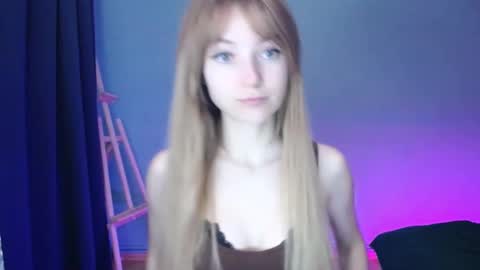 Snapshot of luciacam20 chatting on 02/06/25, 06:18 Lucy online show from 02/06/25, 06:18