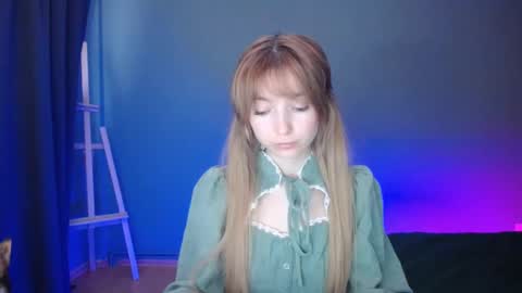 Snapshot of luciacam20 chatting on 02/12/25, 06:19 Lucy online show from 02/12/25, 06:19